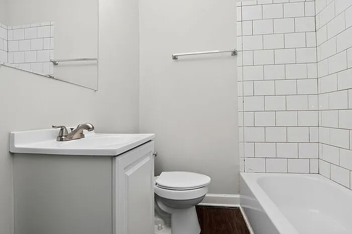 420 Plymouth Ave — Photo 19