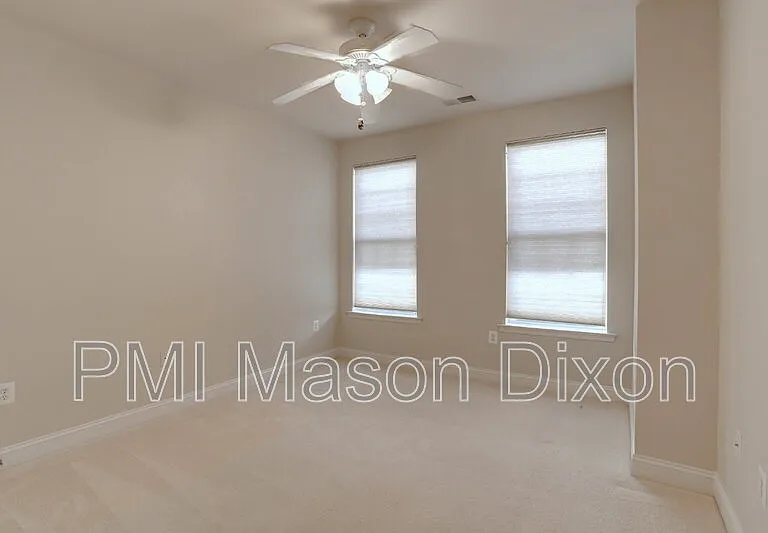 5801 Clipper Ln #404 — Photo 20