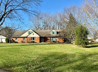 388 Maple Dr, Crestline, OH 44827