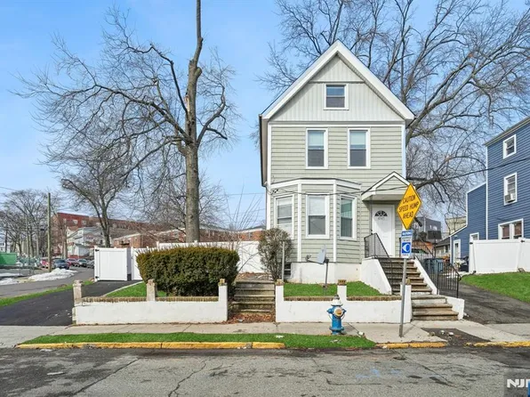 45-47 Durand Pl, Irvington, NJ 07111