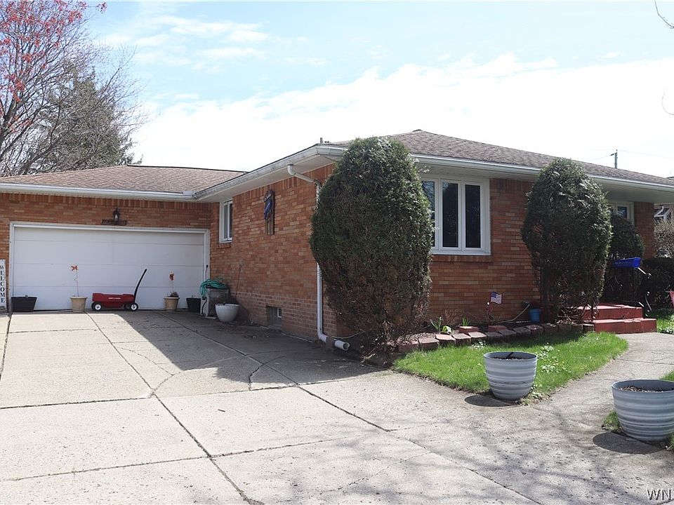 1st image of 118 Audet Dr
