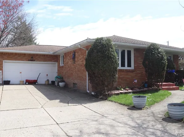 118 Audet Dr, Cheektowaga, NY 14227