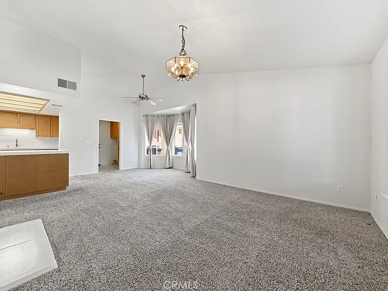 2971 Peach Tree St — Photo 7