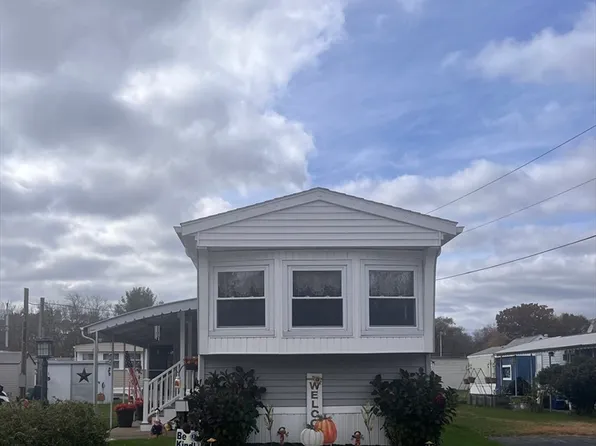 48 Liberty Dr, Attleboro, MA 02703