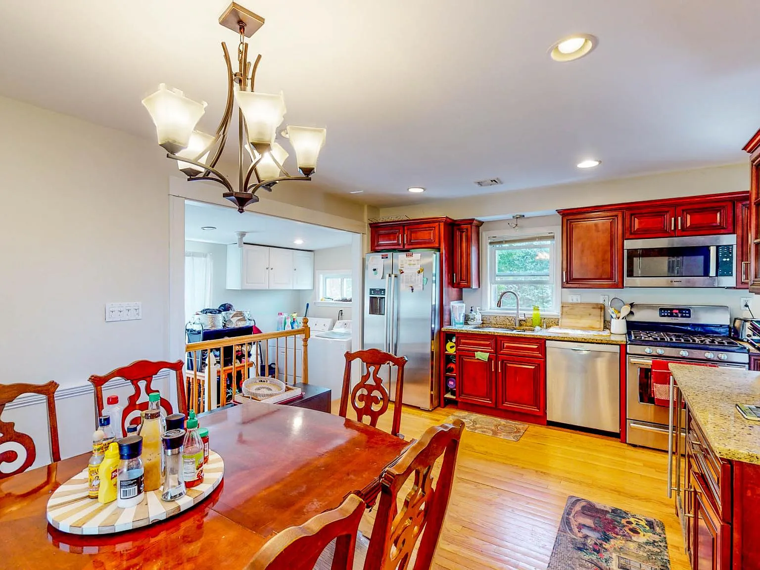 3 bed, 2.5 bath, 1800 sqft, $4,500 — Photo 4
