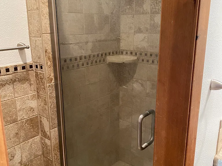 2558 Troy Ct — Photo 17