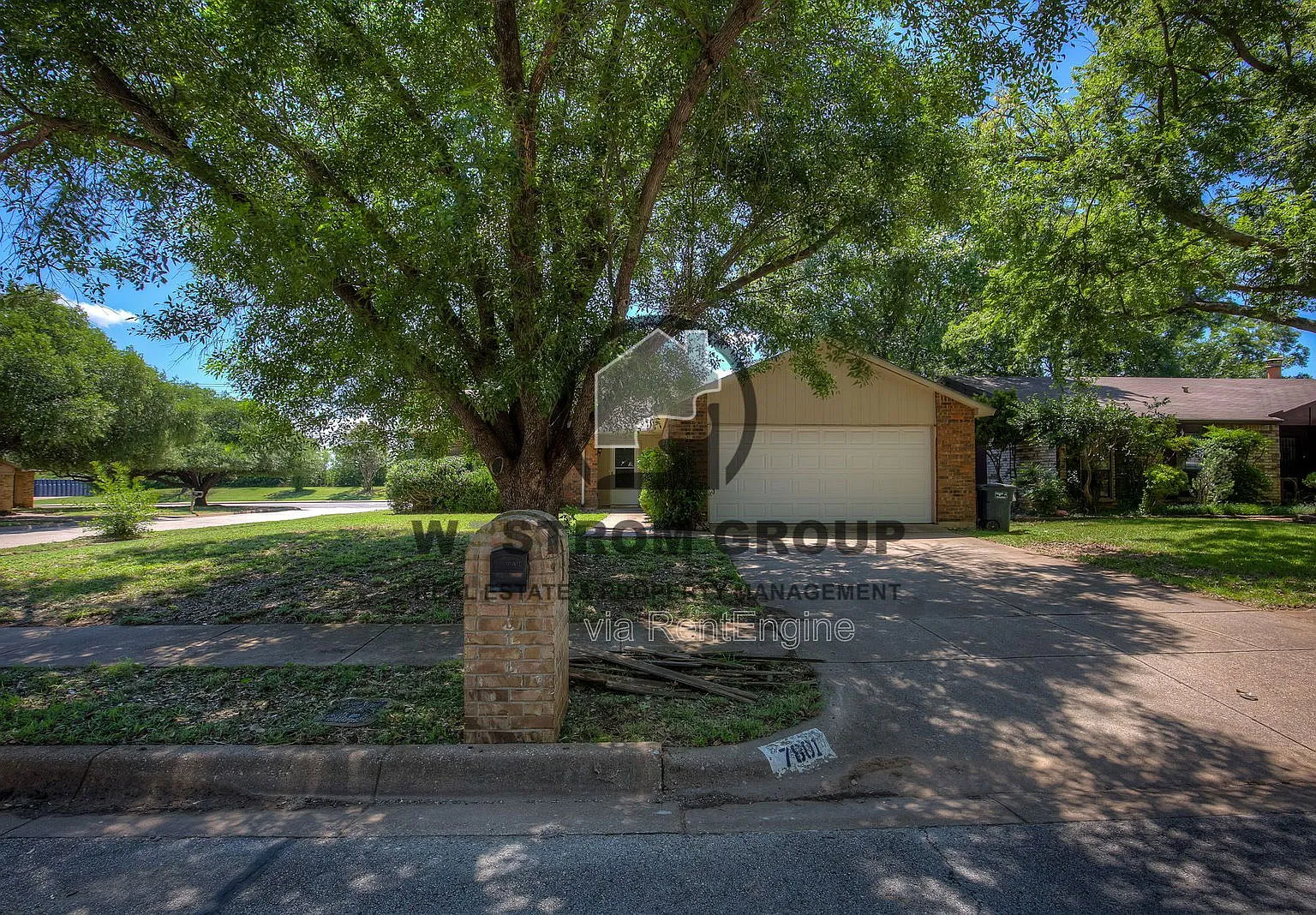3 bed, 2.0 bath, 1715 sqft, $1,845 — Photo 1