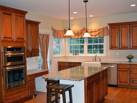 Spacious gourmet kitchen with island
