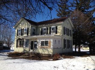 408 Ross St, Walnut, IL 61376