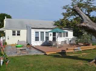 20 S Westview Ave, Feasterville, PA 19053