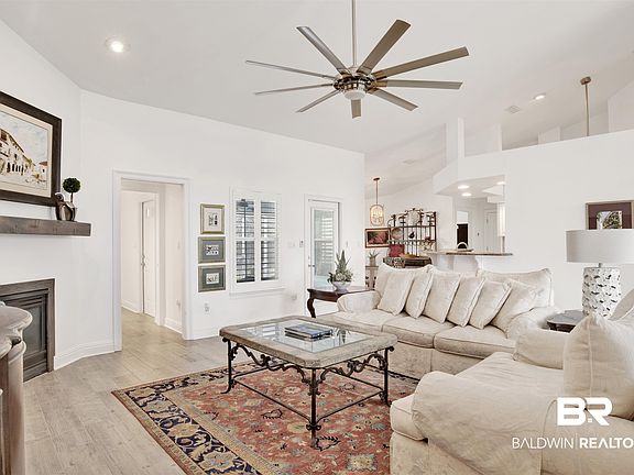 2nd image of 31158 Oak Dr