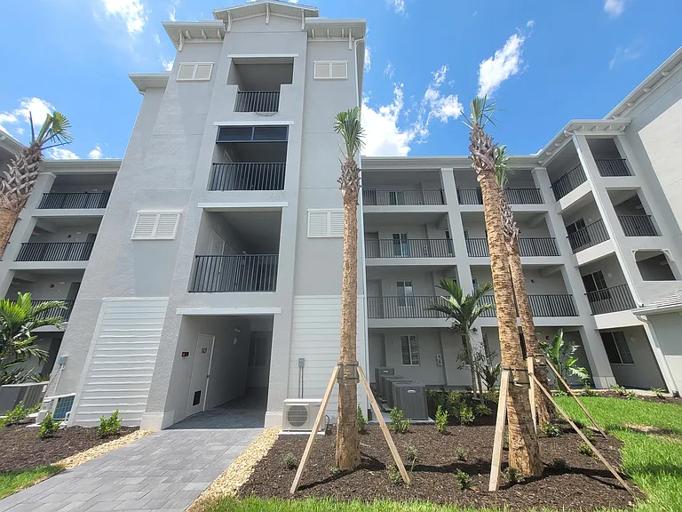 5835 Double Eagle Cir #4735 — Photo 13