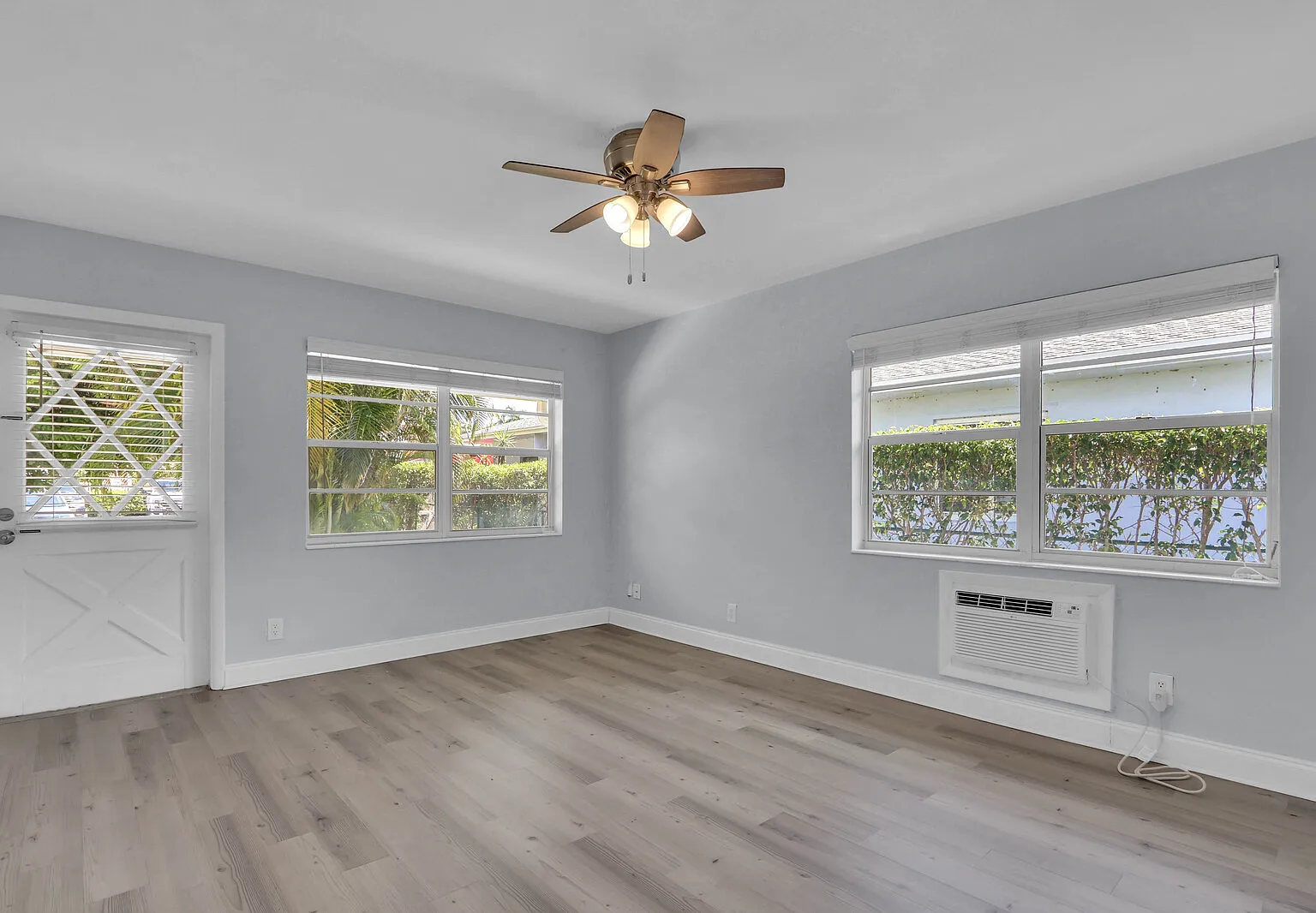 112 Sandal Lane - 4 — Photo 4