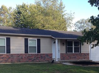 704 Eastbrook Ln, O'Fallon, MO 63366