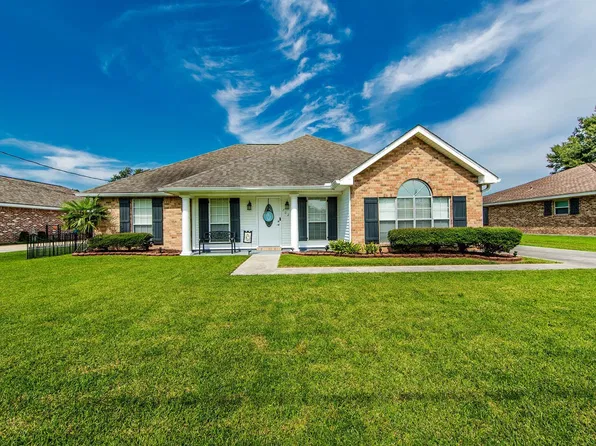 702 Oak Ln, Thibodaux, LA 70301