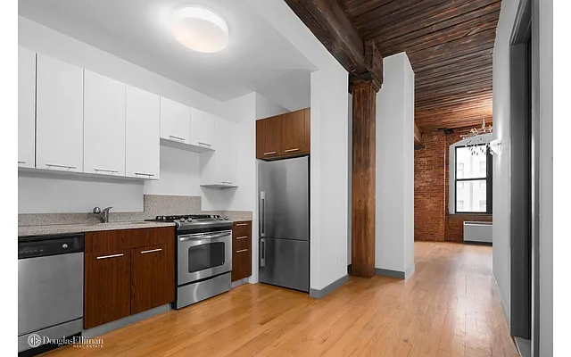 Rented by Douglas Elliman | media 16