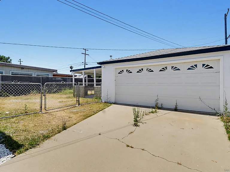1038 Oaklawn Ave — Photo 29