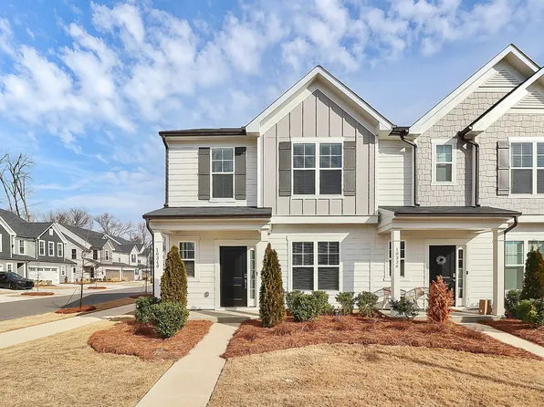 10340 Guardian Dr, Charlotte, NC 28273