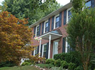 1207 Fujii Farm Ln, Knoxville, TN 37931