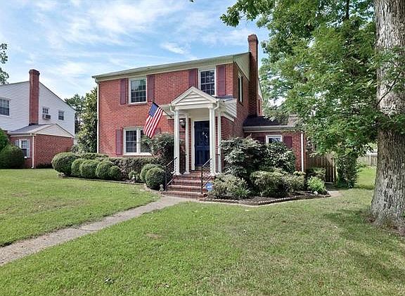 2nd image of 6217 W Franklin St