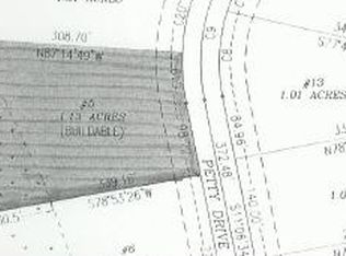 Petty Dr, Rochester, IN 46975