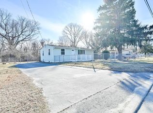 12 Robin Rd, Egg Harbor Township, NJ 08234