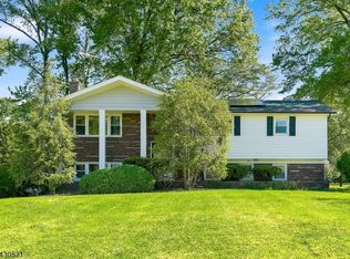 56 Frances Drive, Clark Twp., NJ 07066