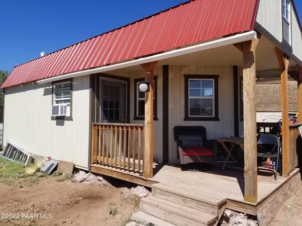 2391 Luana Dr, Ash Fork, AZ 86320