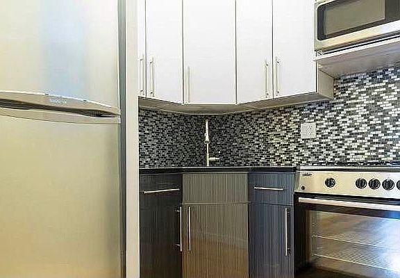 2nd image of 383 S 3rd St #1A