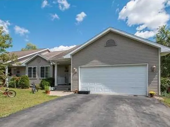 1309 Kernan Ct, Eau Claire, WI 54703