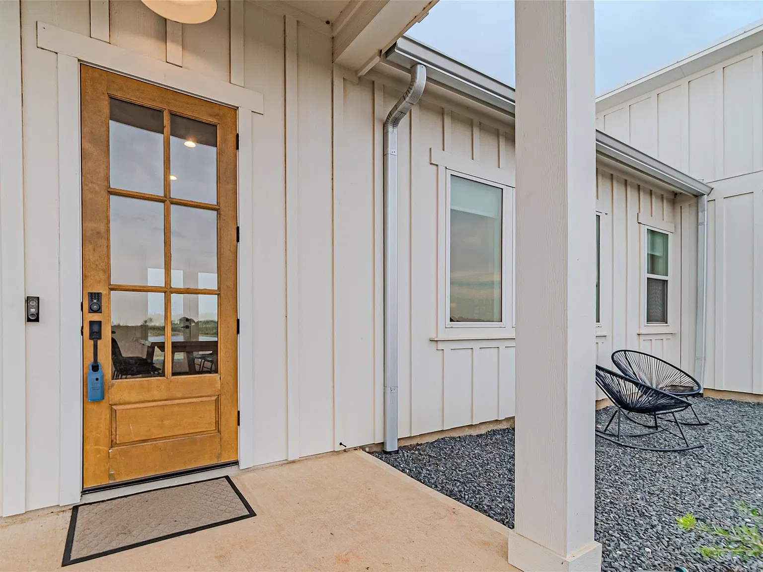 3 bed, 3.5 bath, 2173 sqft, $3,250 — Photo 4