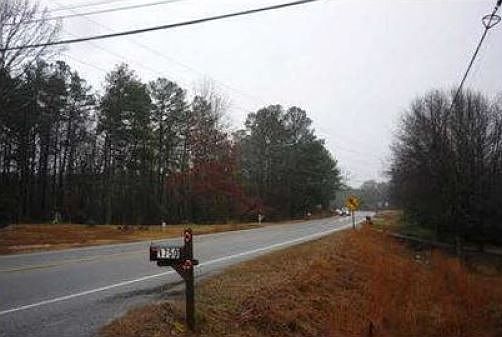 3rd image of 1750 Braselton Hwy