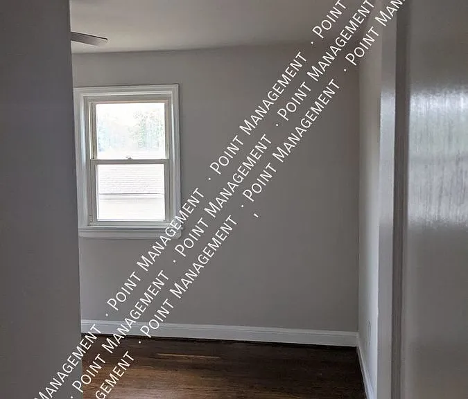 2446 Denniston Ave SW — Photo 5