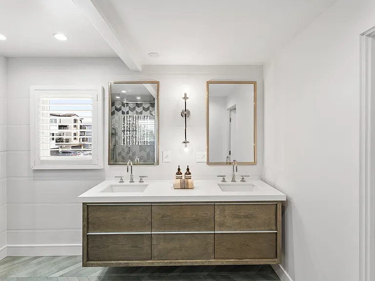 445 Marine Ave — Photo 20