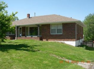 10906 E 35th St S, Independence, MO 64052