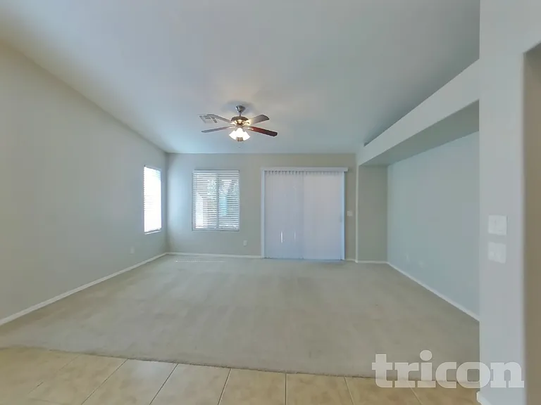 1502 E Mayfield Dr — Photo 2