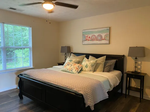 (undisclosed Address), Flowery Branch, GA 30542