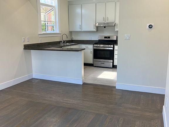 4th image of 1348 Dolores St APT 2