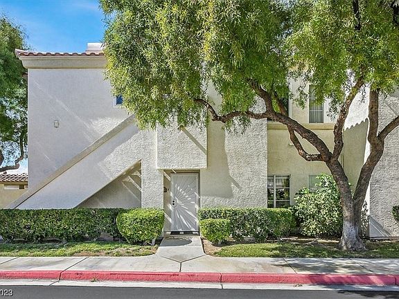 2nd image of 6480 Annie Oakley Dr Unit 412