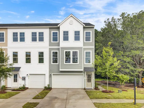 136 Fernbank Rd, Johns Island, SC 29455