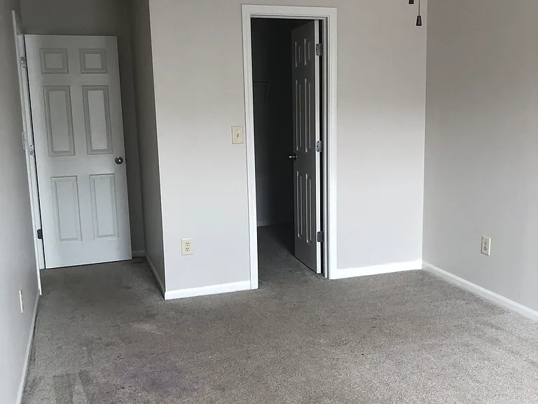 2424 Boyer Ln — Photo 8