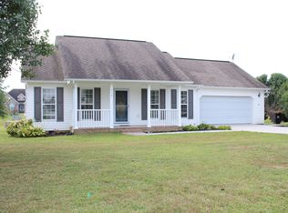 213 Wind Chase Dr, Madisonville, TN 37354