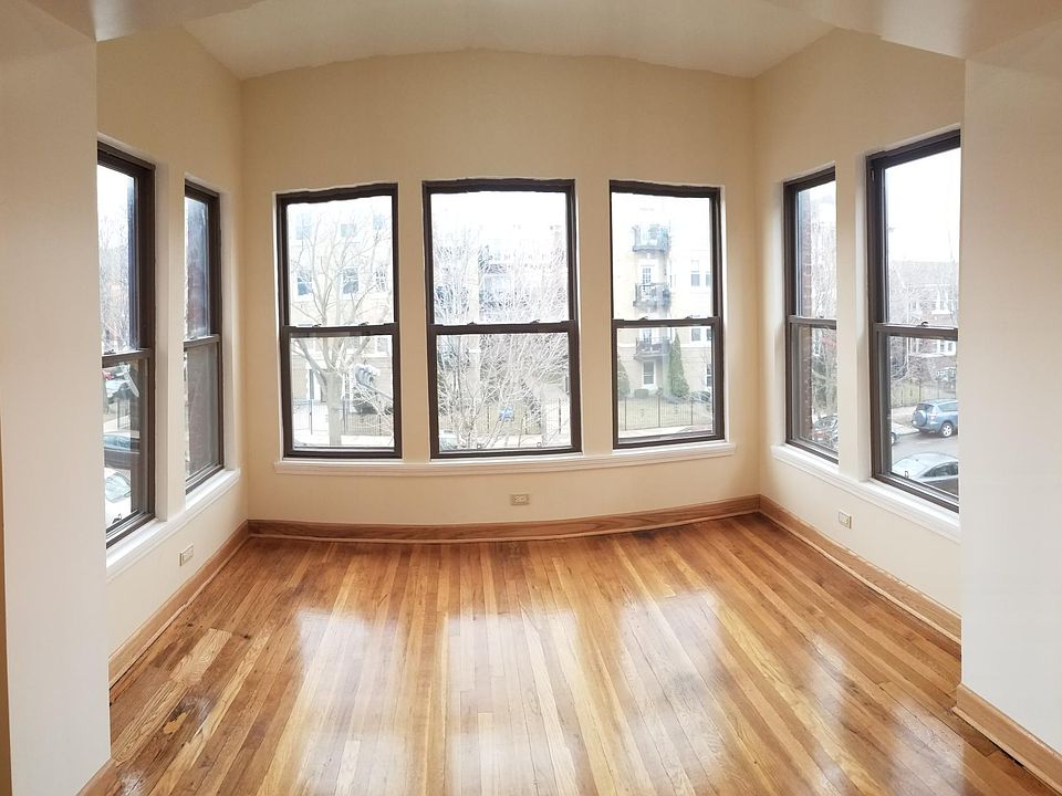 Front Sun Room/Dinning Room