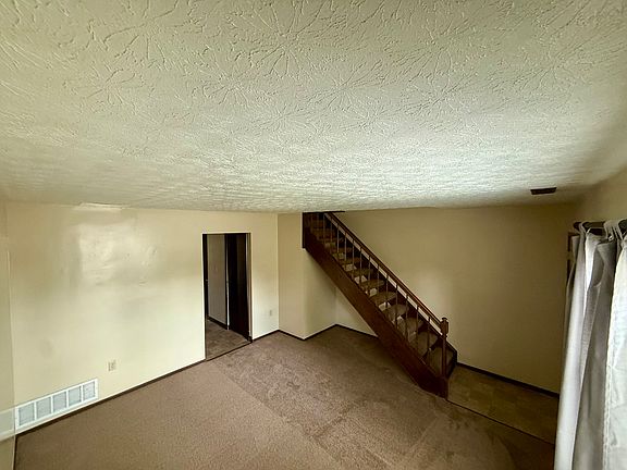 4th image of 5784-5792 Pepperwood Ct #5795