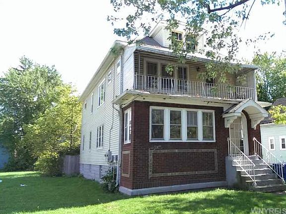 3rd image of 73 Harriet Ave Floor 2