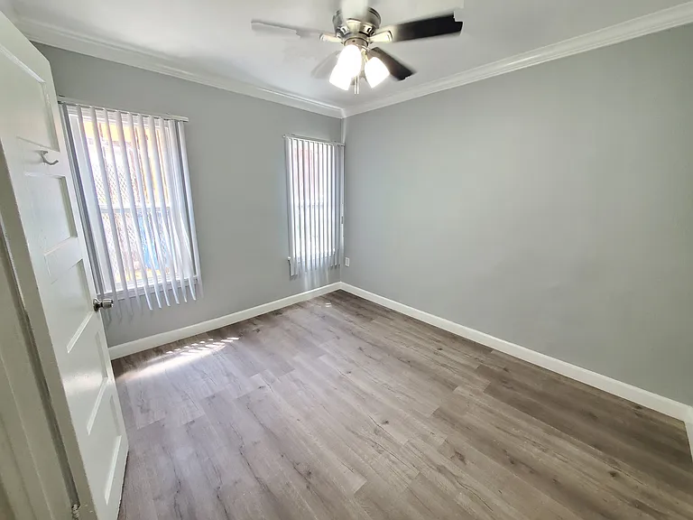 943.5 S Bonnie Beach Pl #943 — Photo 6
