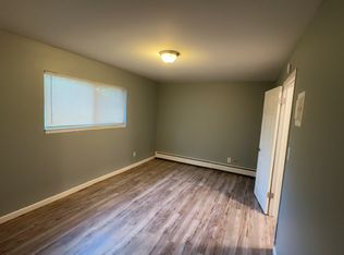 269 Dickenson Dr, Utica, MI 48317