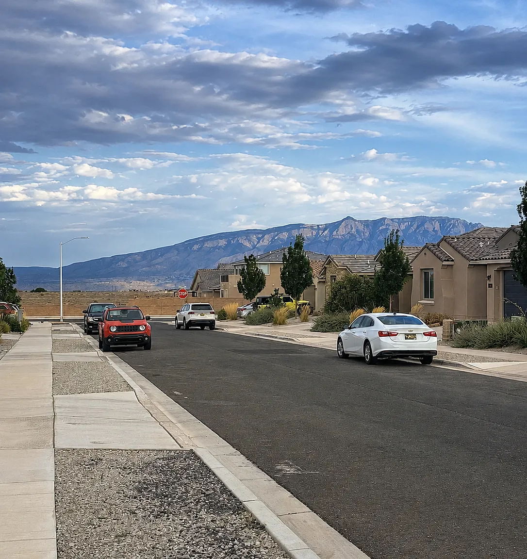 3 bed, 2.5 bath, 2189 sqft, $2,395 — Photo 3