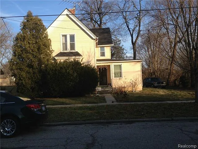 726 Gott St photo 1