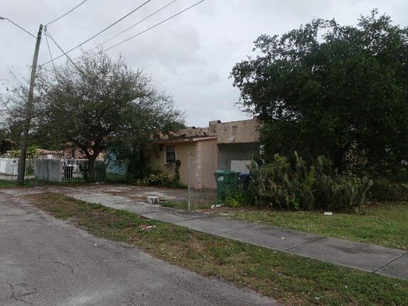 2nd image of 4311 NW 31st Ct